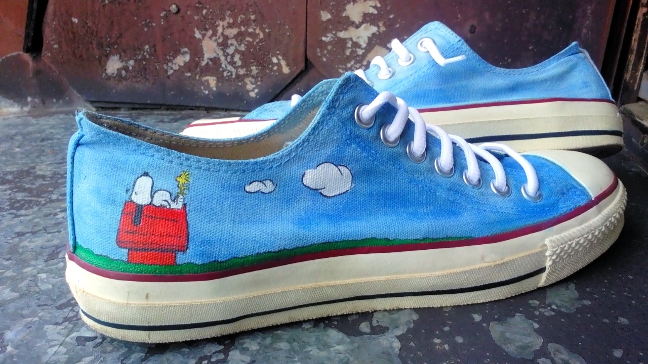 snoopy converse sneakers